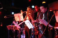 The Skamonics play the 100 Club